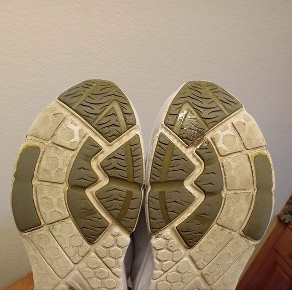 Hoka One One Valor LTR Mens 11 Athletic Running Jogging Sports White Low Athleis - Picture 12 of 14